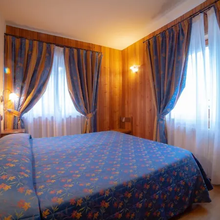 Family Le Apartahotel 3*