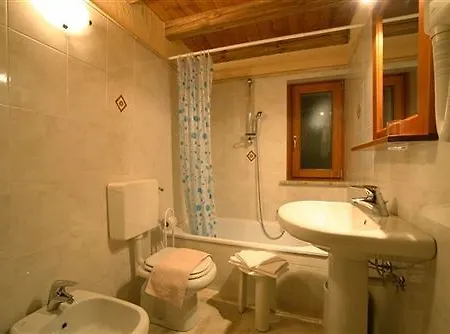 Family Le Apartahotel Champoluc