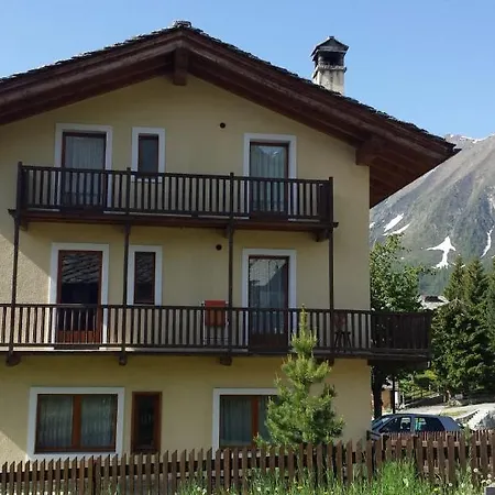 Family Le 3* Champoluc